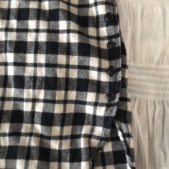 Madewell Oversized Flannel in Bridgeport Plaid - Picture 3 of 3